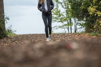 De gezondheidsvoordelen van dagelijks een uurtje wandelen