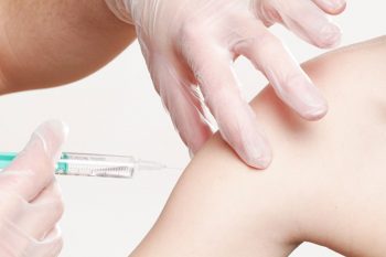 Hoe neem je angst voor vaccinatie weg bij kinderen?