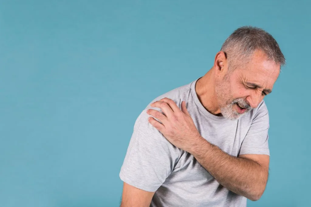 Frozen shoulder: wat kun je ertegen doen?